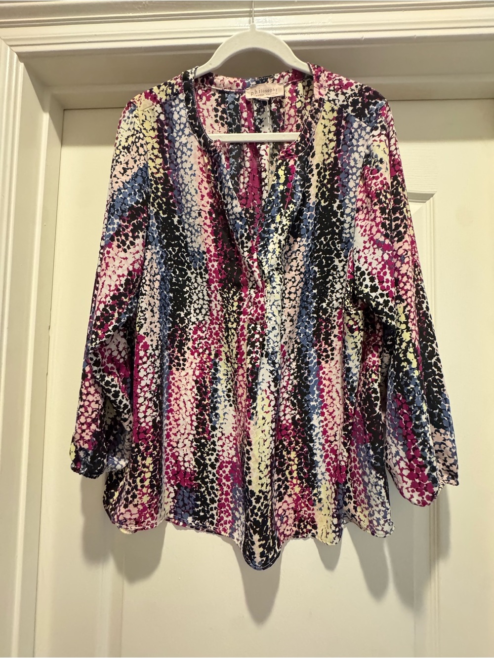 Philosophy Sz 1X Multicolor Printed V-Neck Blouse - Pink, Blue, Black